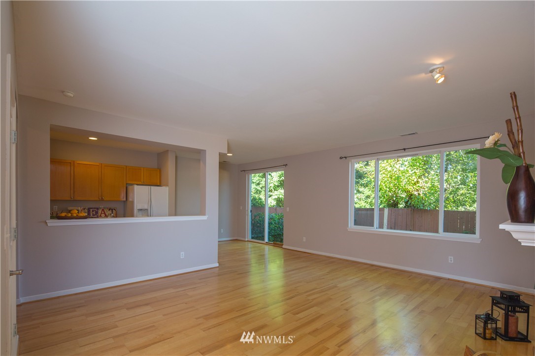 3922 Northeast 4th Circle Renton, WA 98056 - Photo 7 of 23