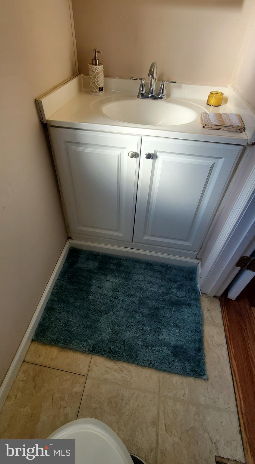 123 Wood Road Aberdeen, MD 21001 - Photo 22 of 23 a close view of sink