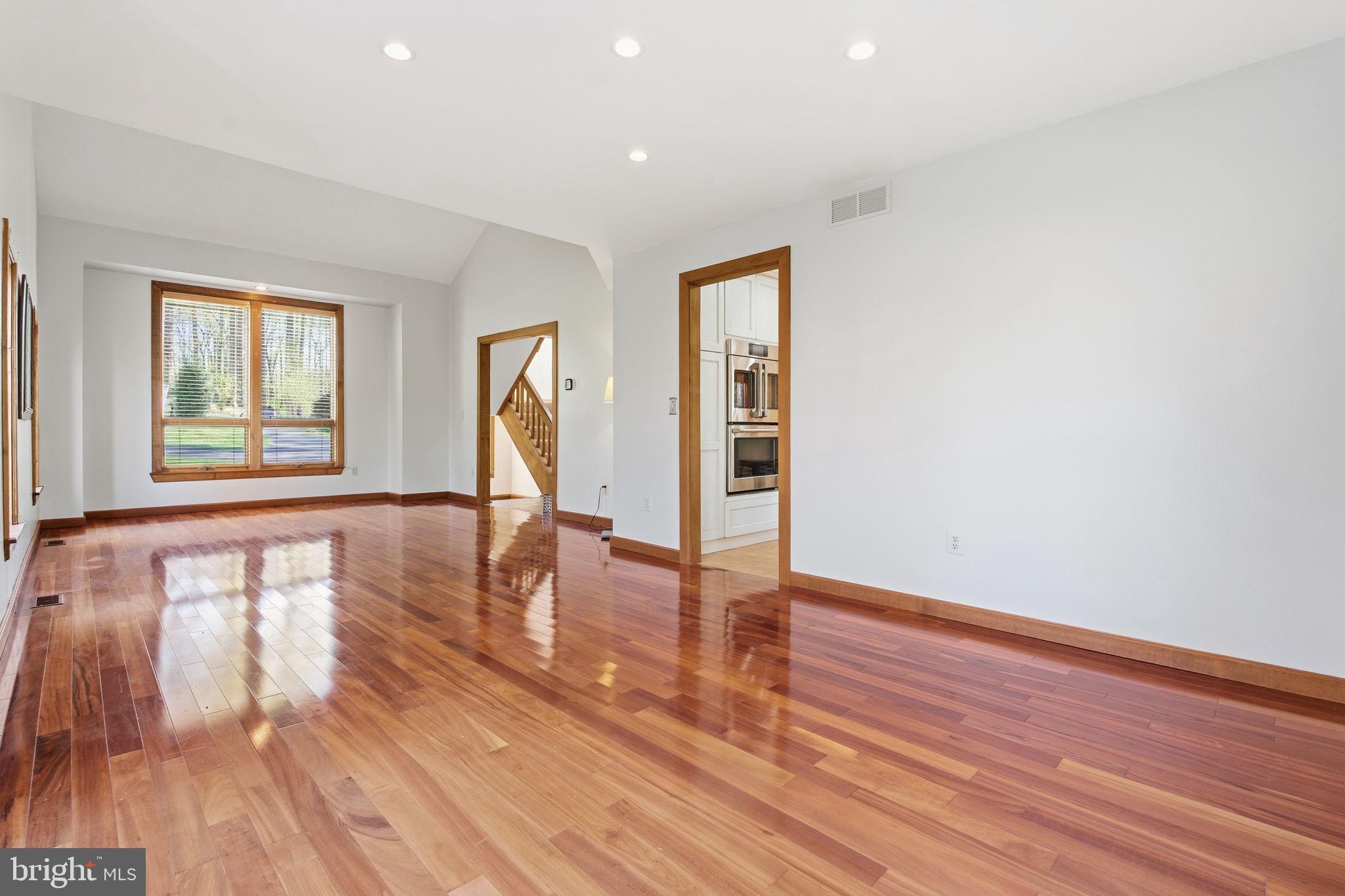260 Grays Road Lothian, MD 20711 - Photo 13 of 48 Spacious room with gleaming floors.
