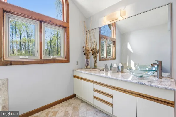 $849,000 | 260 Grays Road, Lothian, MD 20711