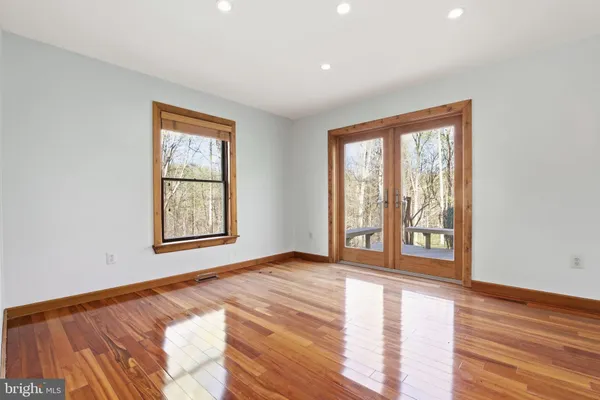 $849,000 | 260 Grays Road, Lothian, MD 20711