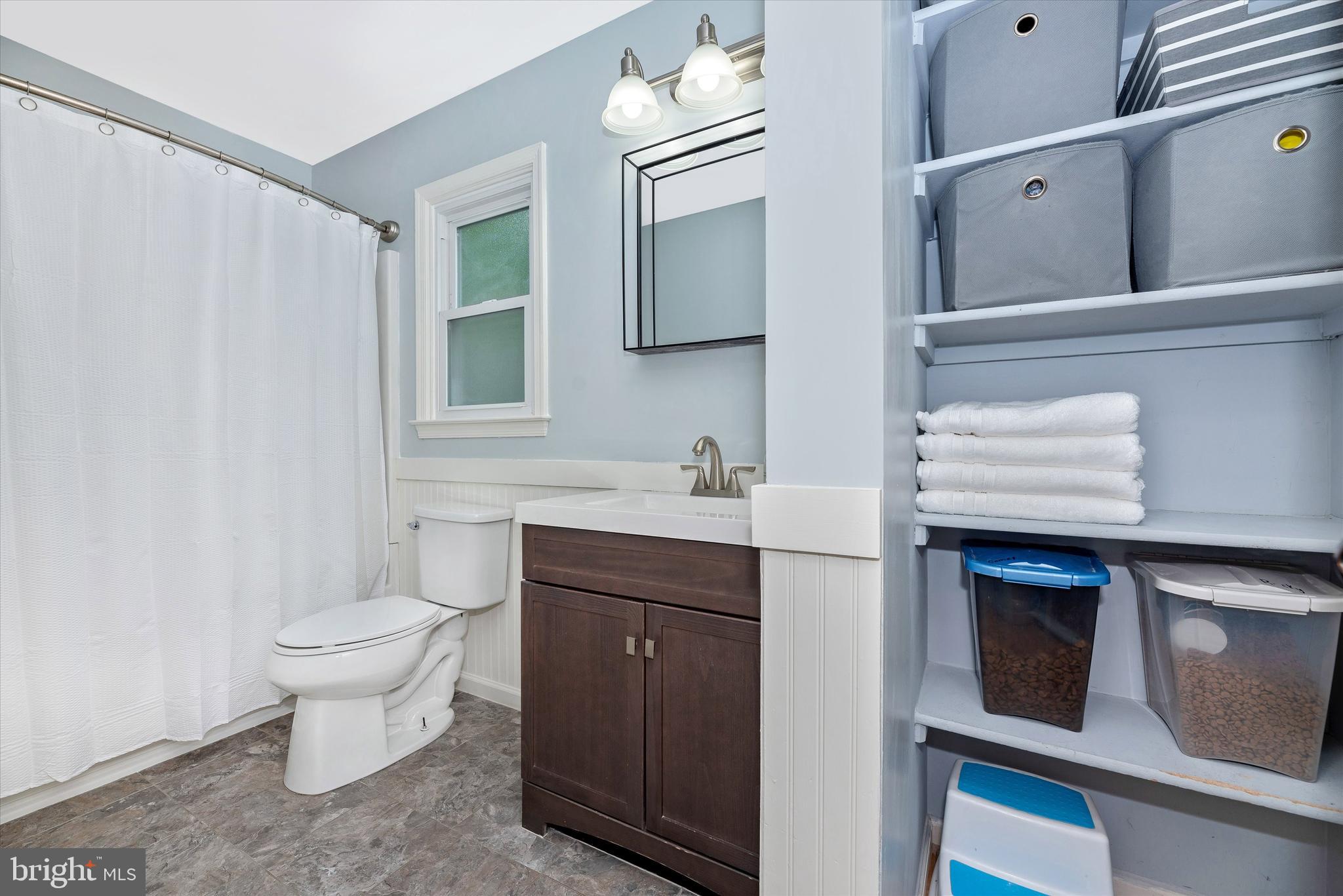 6567 Edgewood Road New Market, MD 21774 - Photo 18 of 60 Main Level Full Bathroom