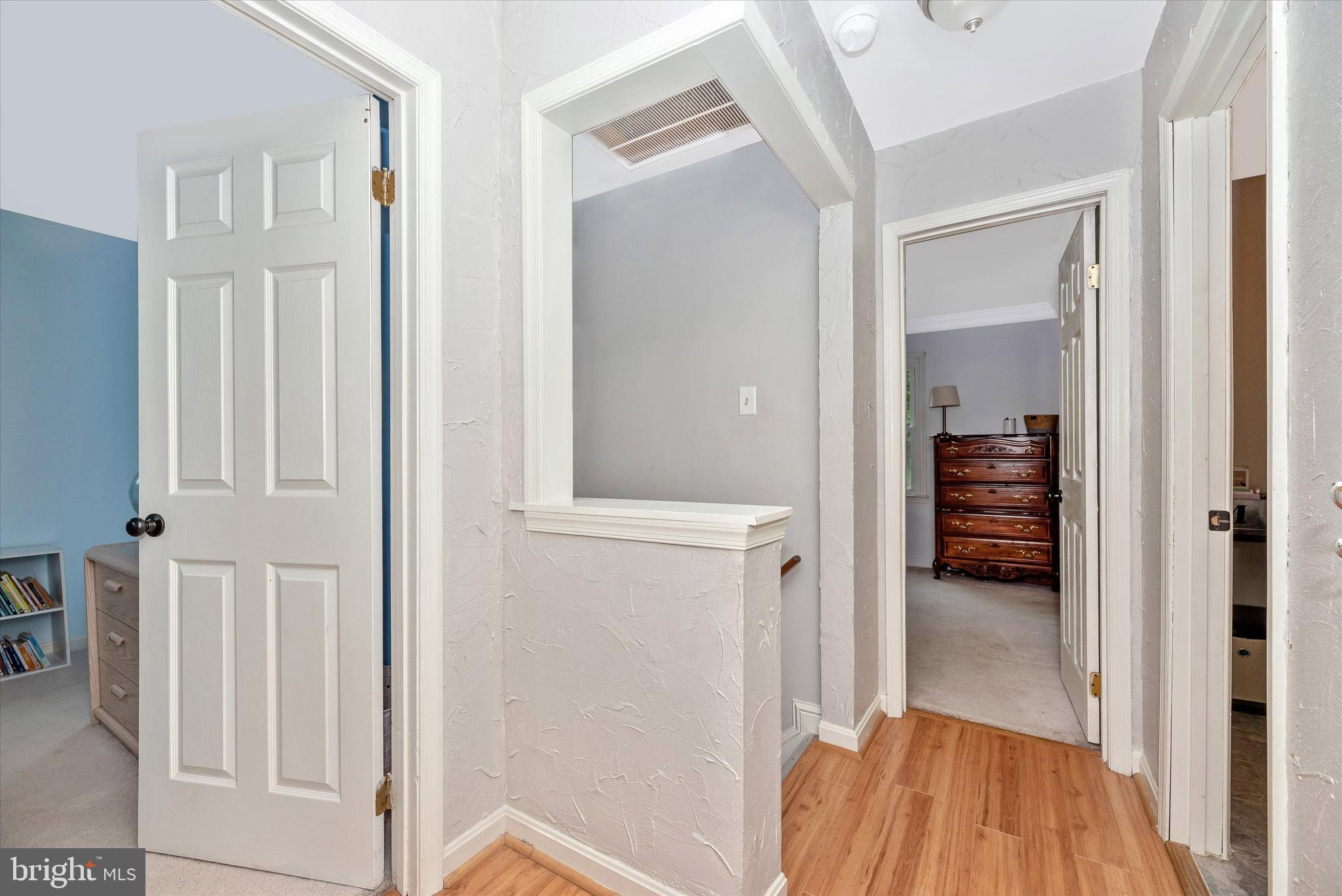 6567 Edgewood Road New Market, MD 21774 - Photo 20 of 60 Upstairs hallway