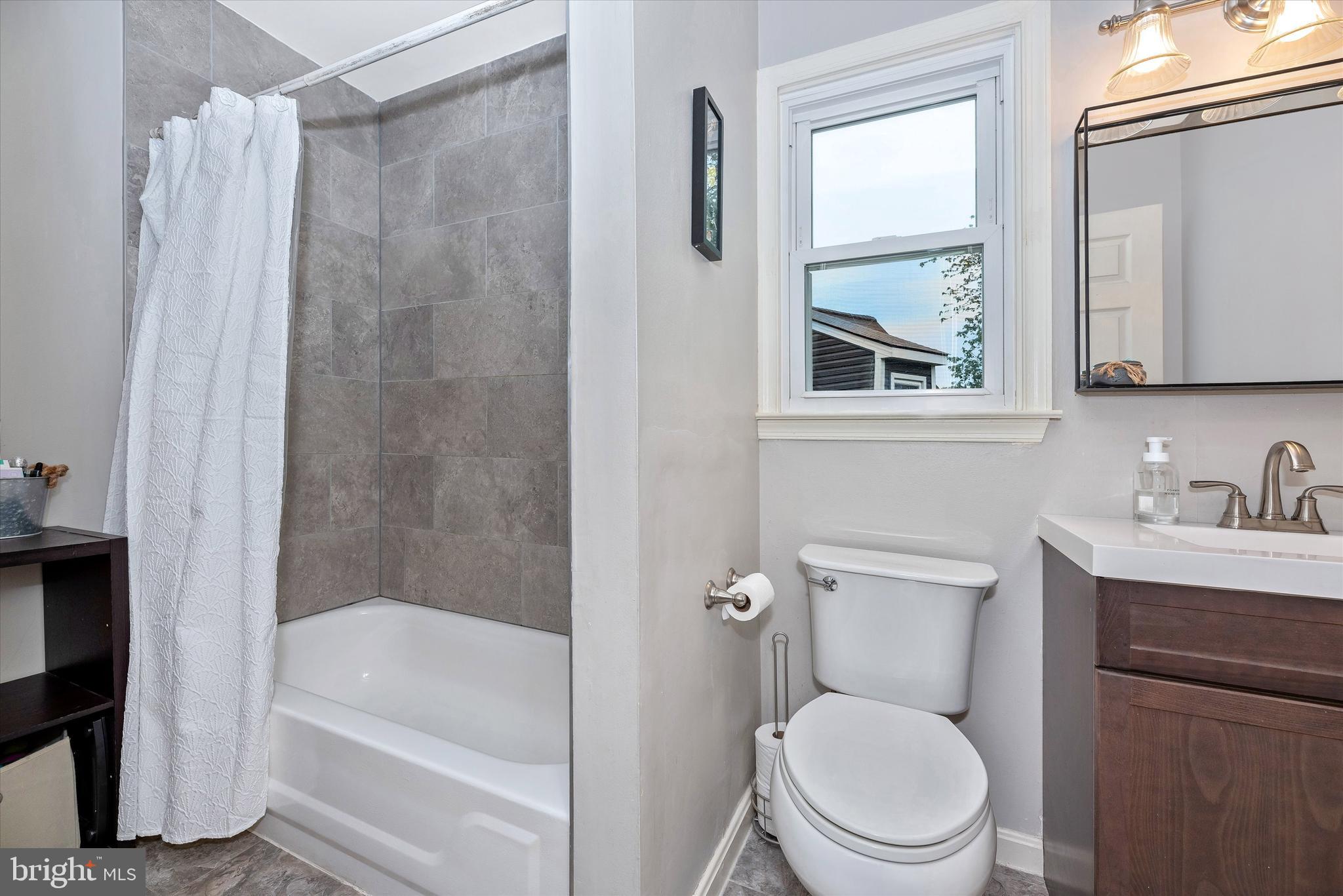 6567 Edgewood Road New Market, MD 21774 - Photo 24 of 60 Upper Level Full Bathroom