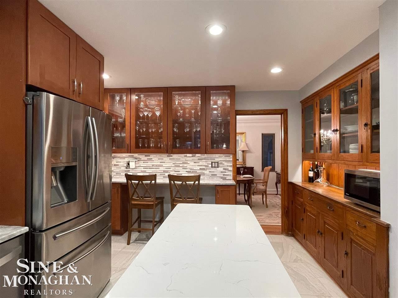 267 Merriweather Road Grosse Pointe, MI 48236 - Photo 3 of 34 50066942-2.JPG