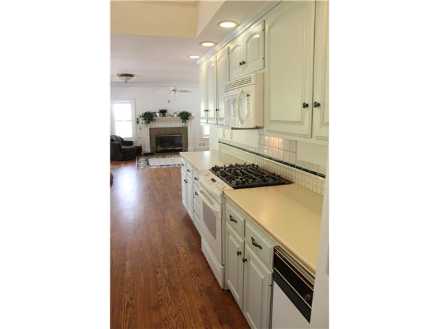 468 Rudd Road Vista, CA 92084 - Photo 14 of 21 kitchen open to family room
