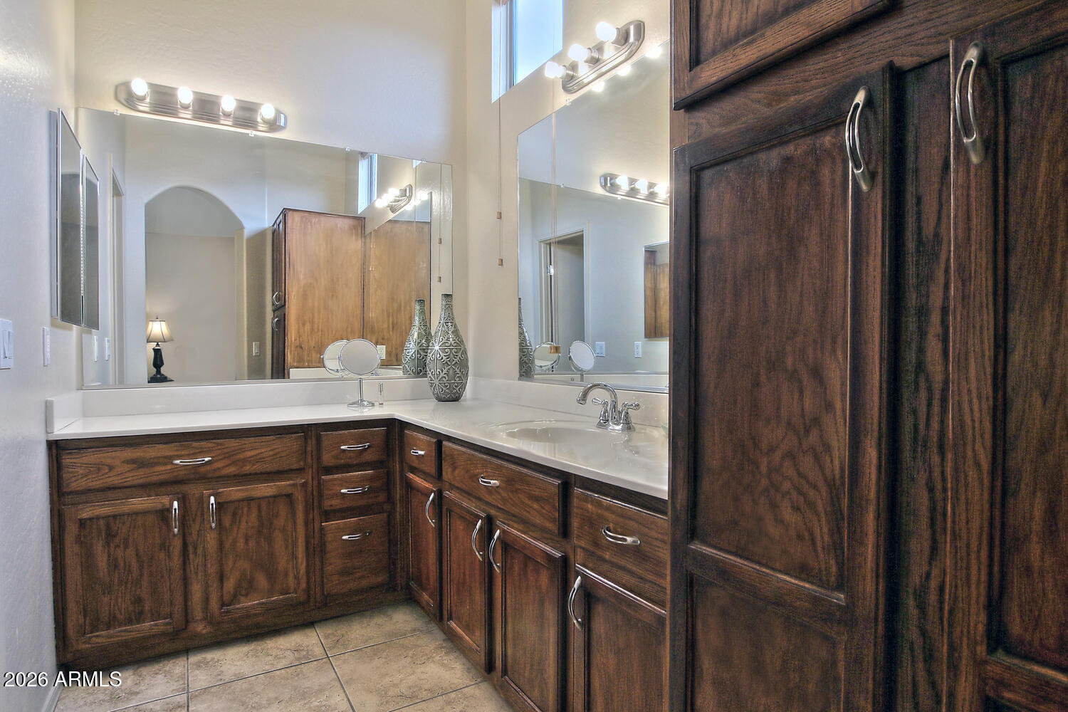 2150 East Bell Road, Unit 1069 Phoenix, AZ 85022 - Photo 21 of 33 a bathroom with a granite countertop sink and a mirror