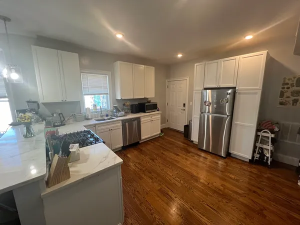 $5,175 | 337 Highland Avenue, Unit 2, Somerville, MA 02144