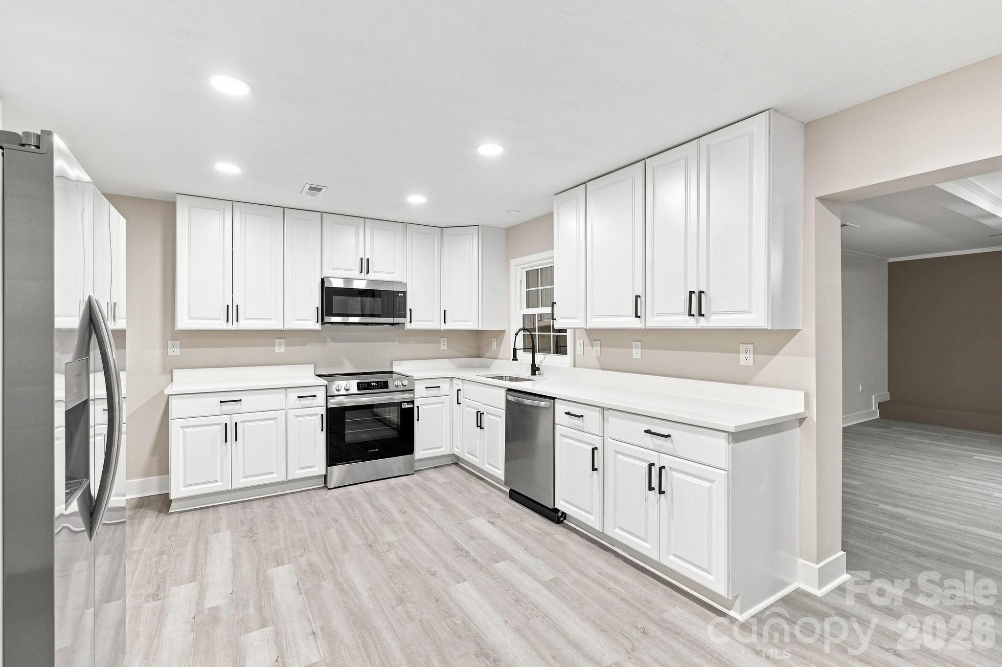 452 Mirror Lake Road Salisbury, NC 28146 - Photo 12 of 29 Gallery Image 12