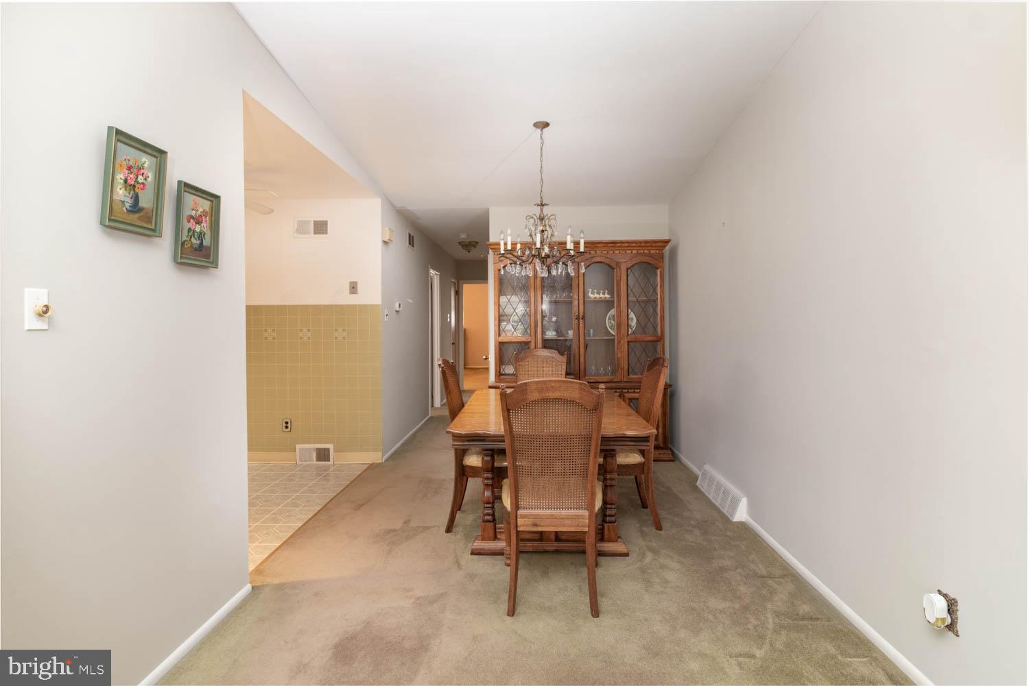 418 Densmore Road Philadelphia, PA 19116 - Photo 9 of 25 a dining room with furniture and window