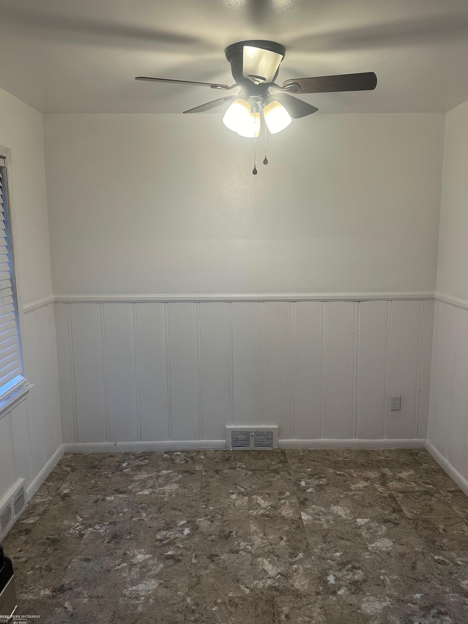 2034 Vernier Road Grosse Pointe, MI 48236 - Photo 8 of 25