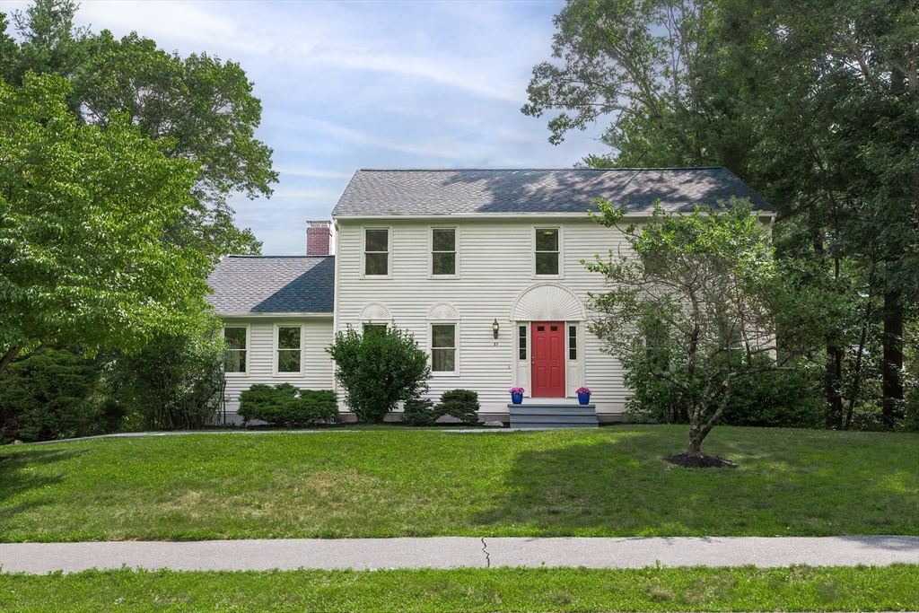 37 Annetta Road Ashland, MA 01721 - Photo 1 of 41