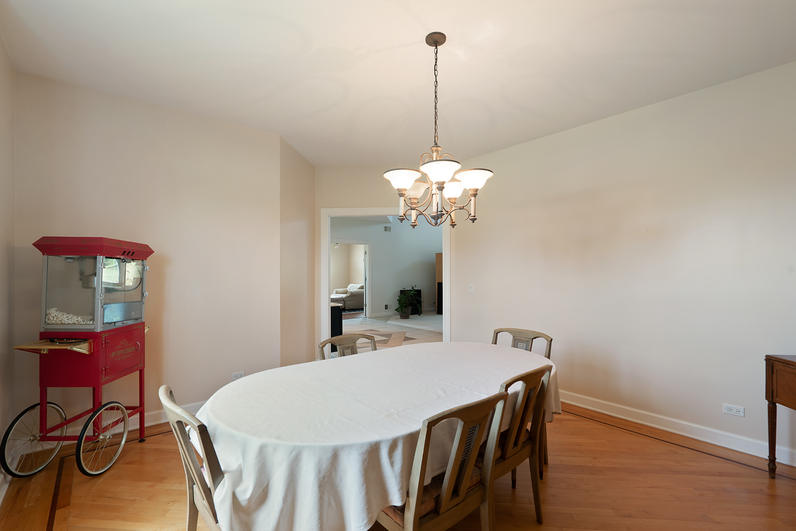 8305 Heather Ridge Spring Grove, IL 60081 - Photo 13 of 34 Gallery Image 13