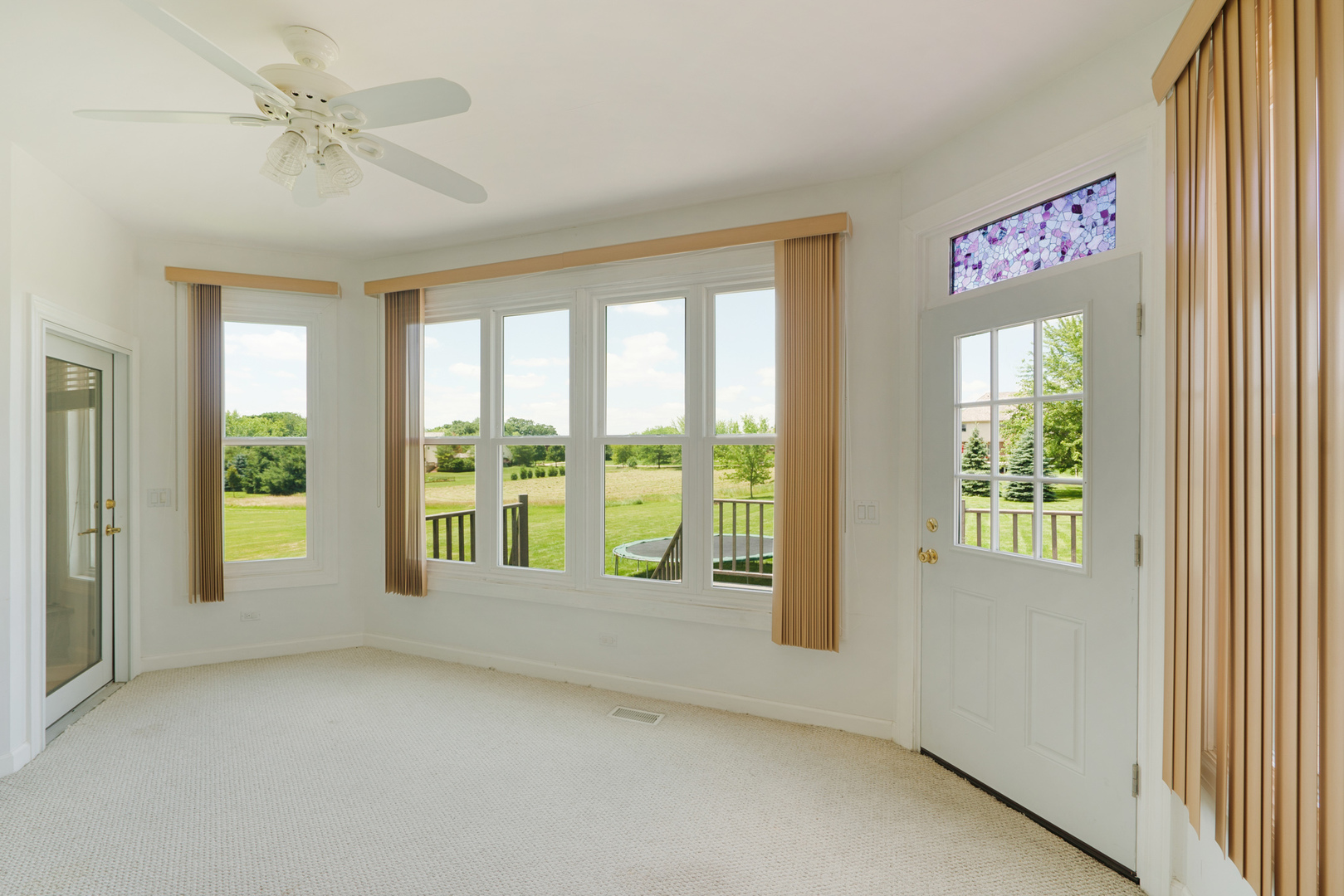 8305 Heather Ridge Spring Grove, IL 60081 - Photo 22 of 34 Gallery Image 22