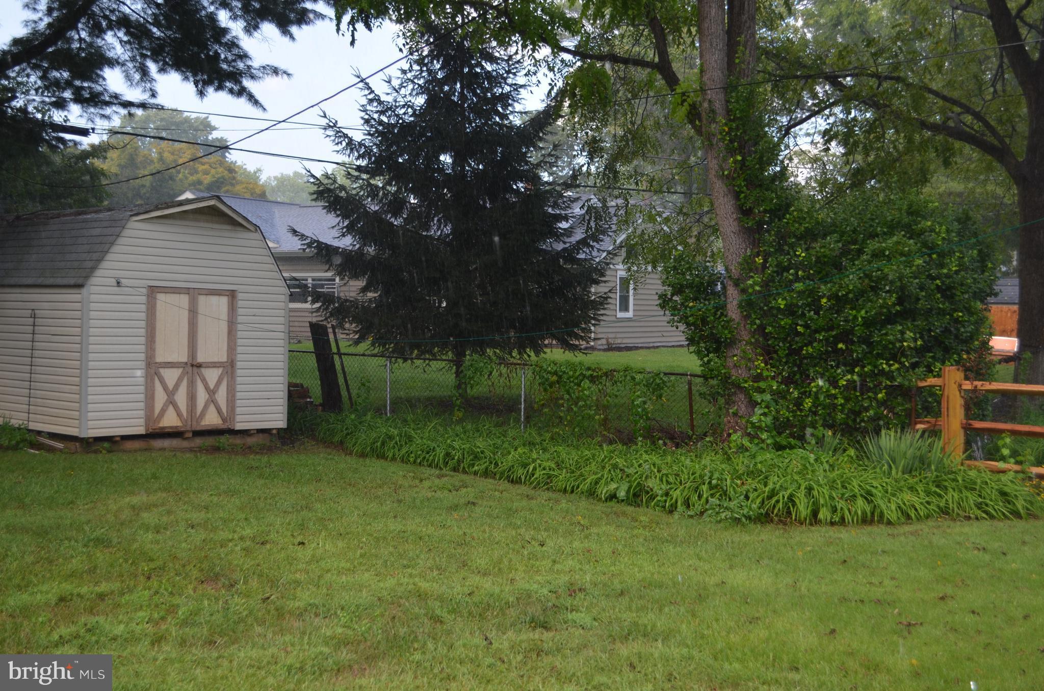 1322 Brook Road Baltimore, MD 21228 - Photo 19 of 23 Huge shed for lots of stotrage
