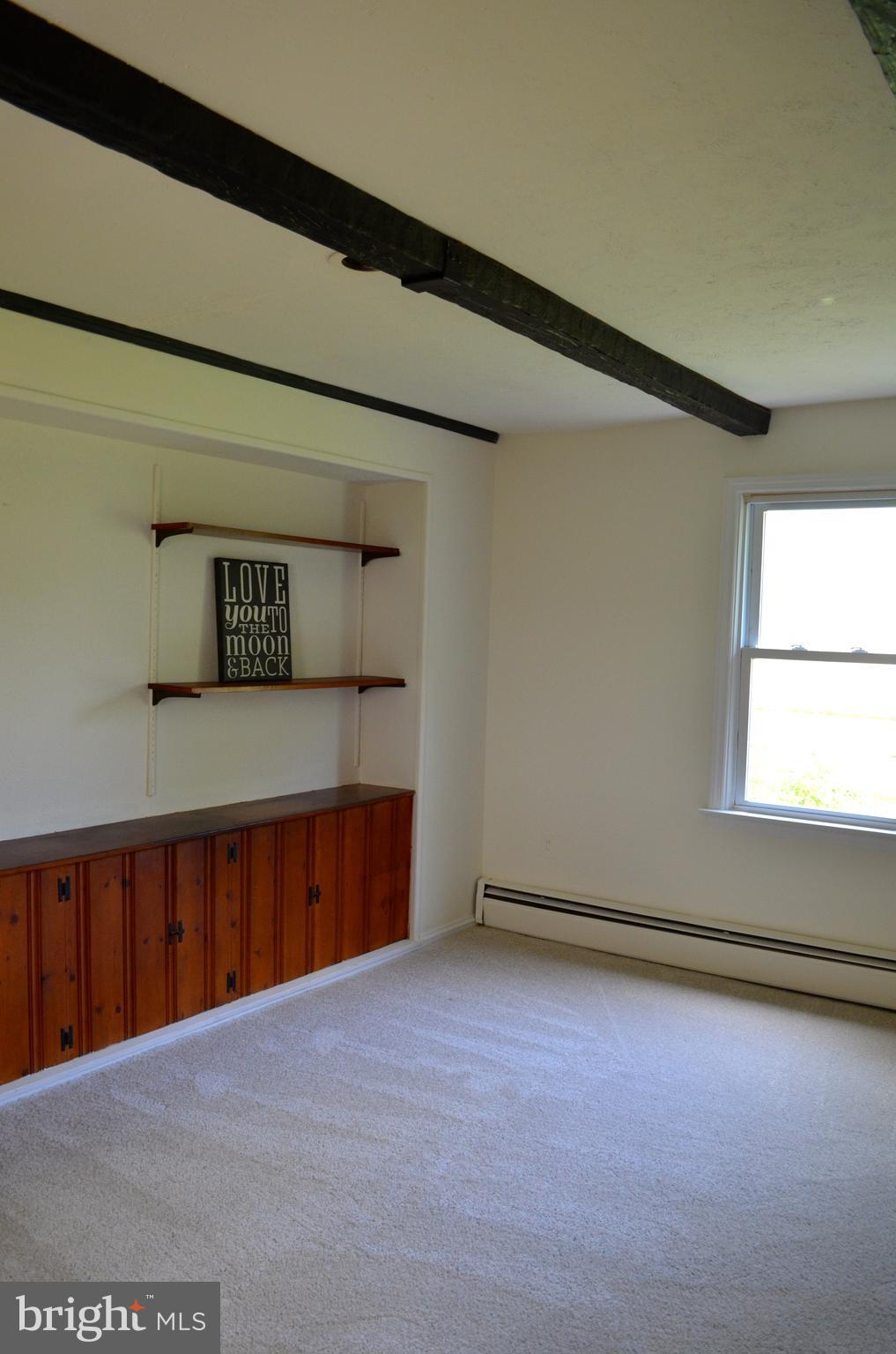 1322 Brook Road Baltimore, MD 21228 - Photo 10 of 23 Family Room