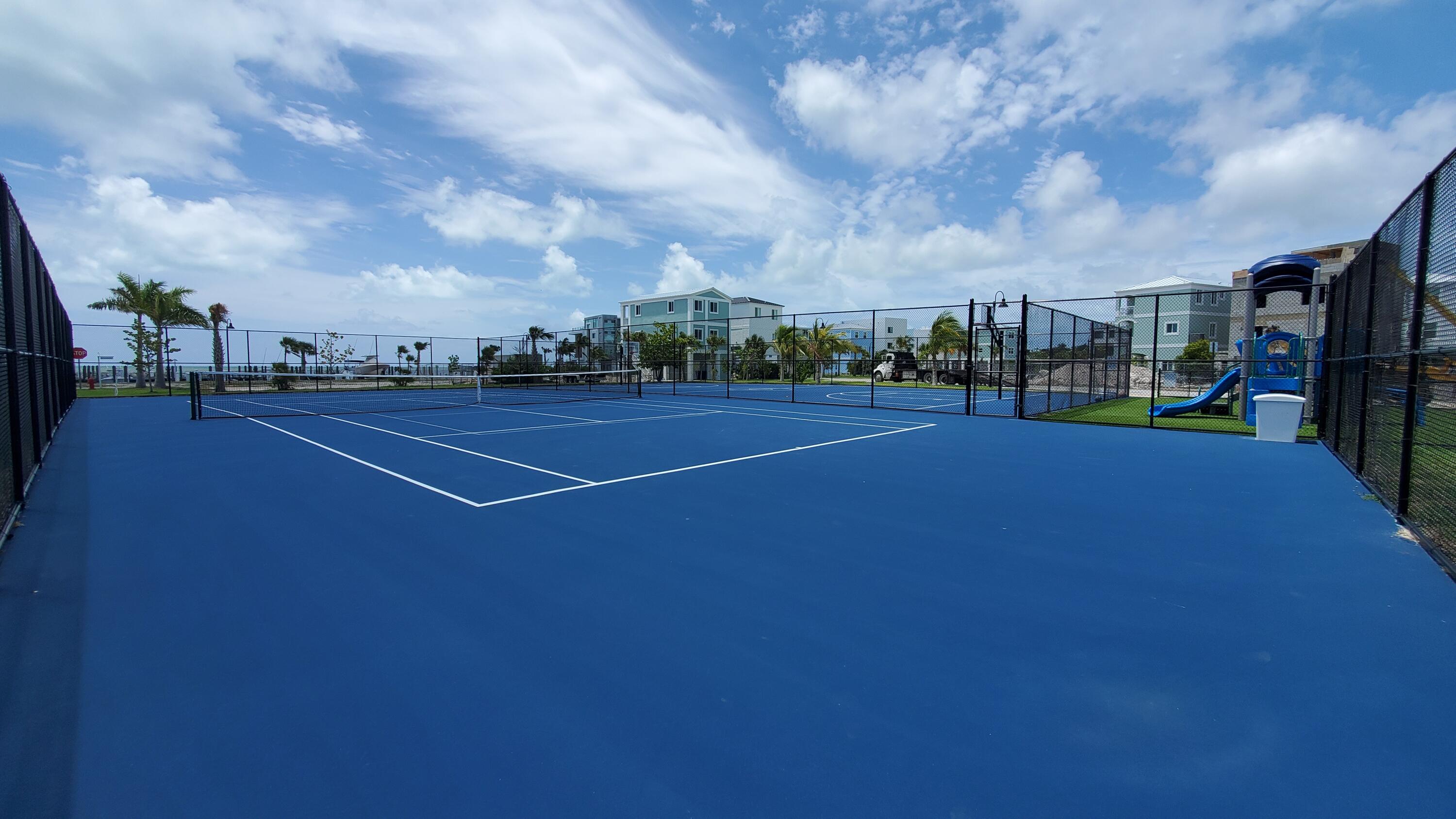 94825 Overseas Highway, Unit 68 Key Largo, FL 33037 - Photo 20 of 28 Courts