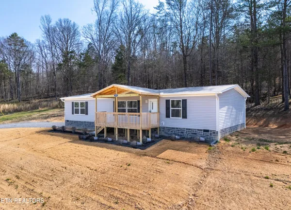 $264,900 | 1593 Sweetwater Road, Philadelphia, TN 37846