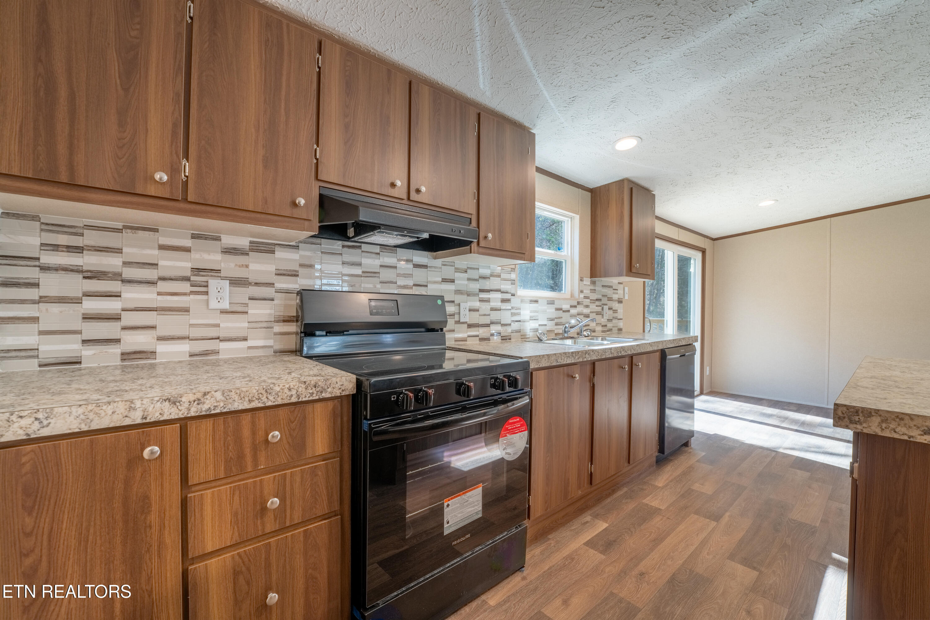 1593 Sweetwater Road Philadelphia, TN 37846 - Photo 12 of 34 12