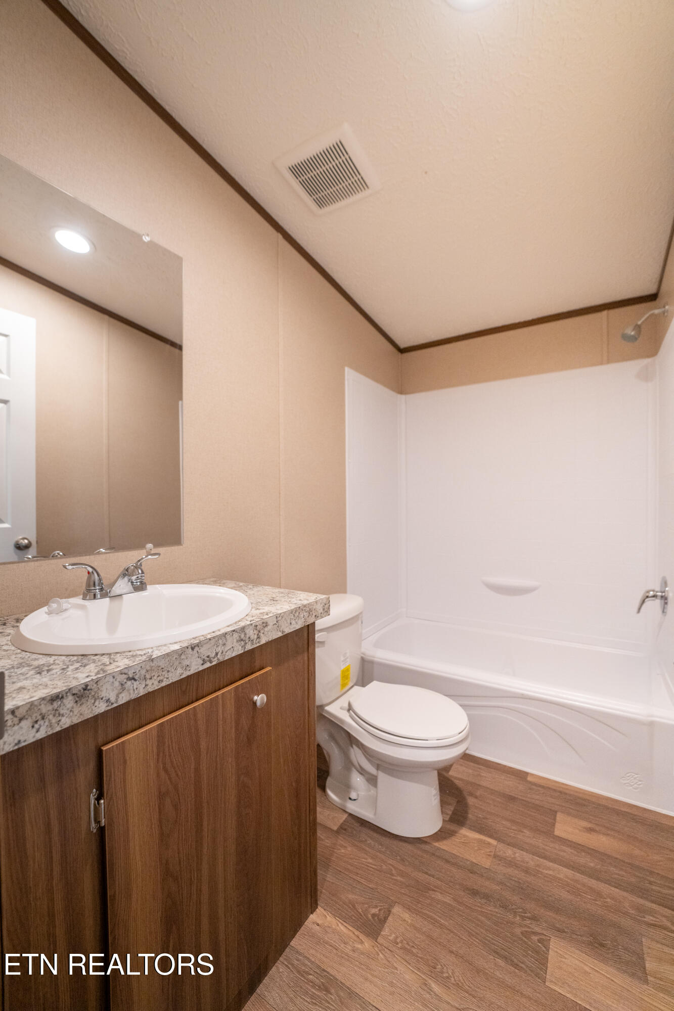 1593 Sweetwater Road Philadelphia, TN 37846 - Photo 24 of 34 24