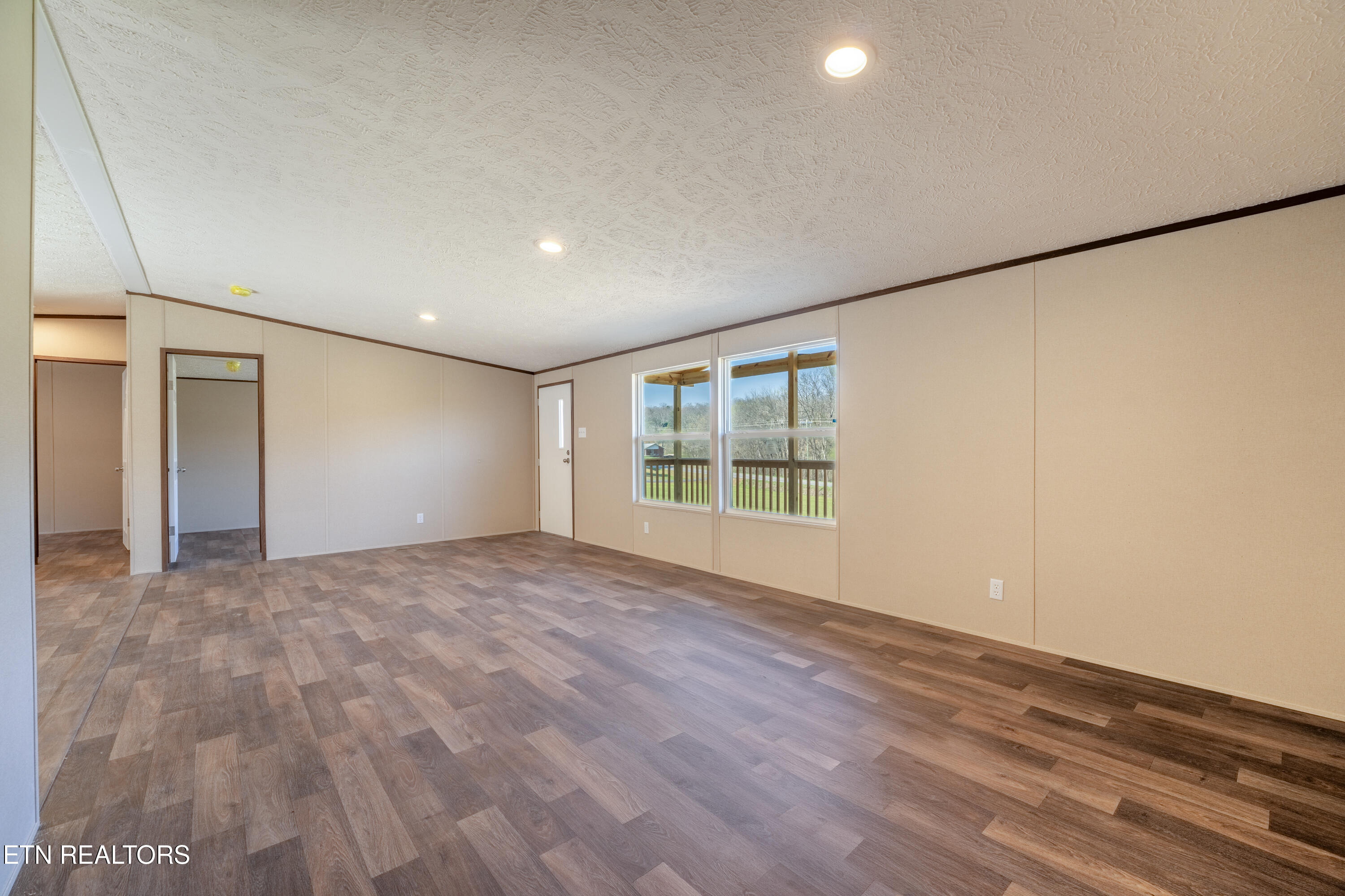 1593 Sweetwater Road Philadelphia, TN 37846 - Photo 6 of 34 6