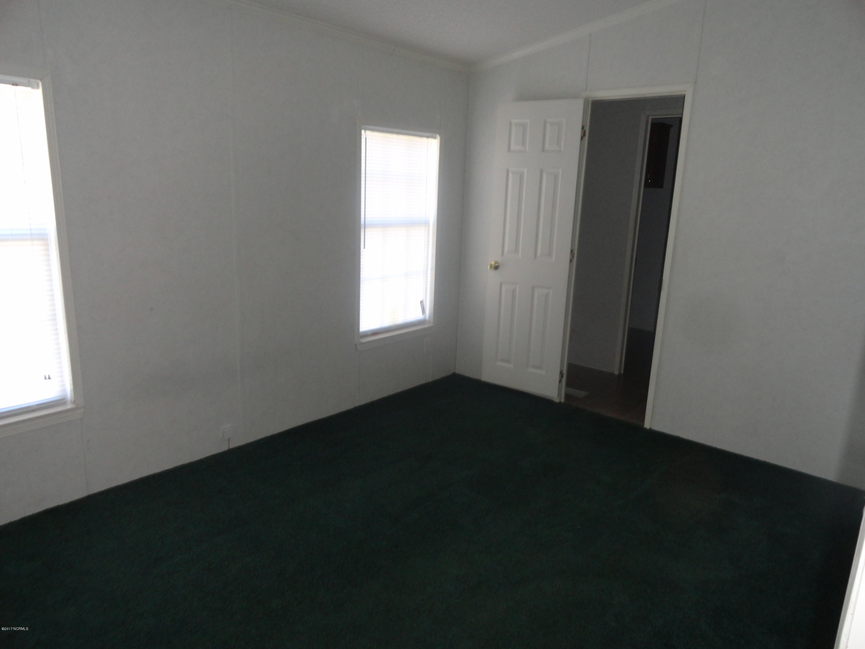 133 Thomas Loop Road Jacksonville, NC 28540 - Photo 14 of 20 DSC04394