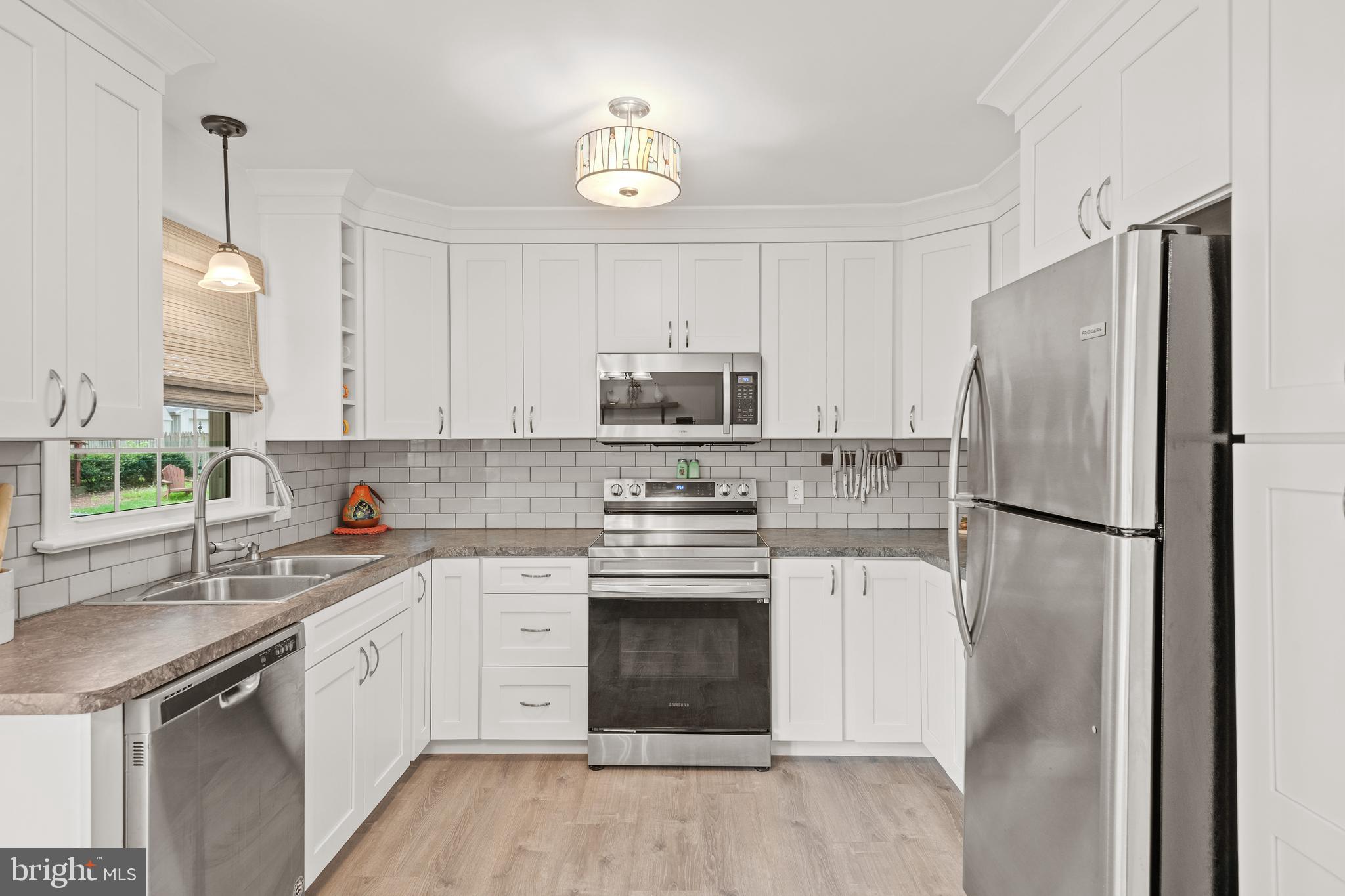 114 Leaman Street Lititz, PA 17543 - Photo 11 of 41