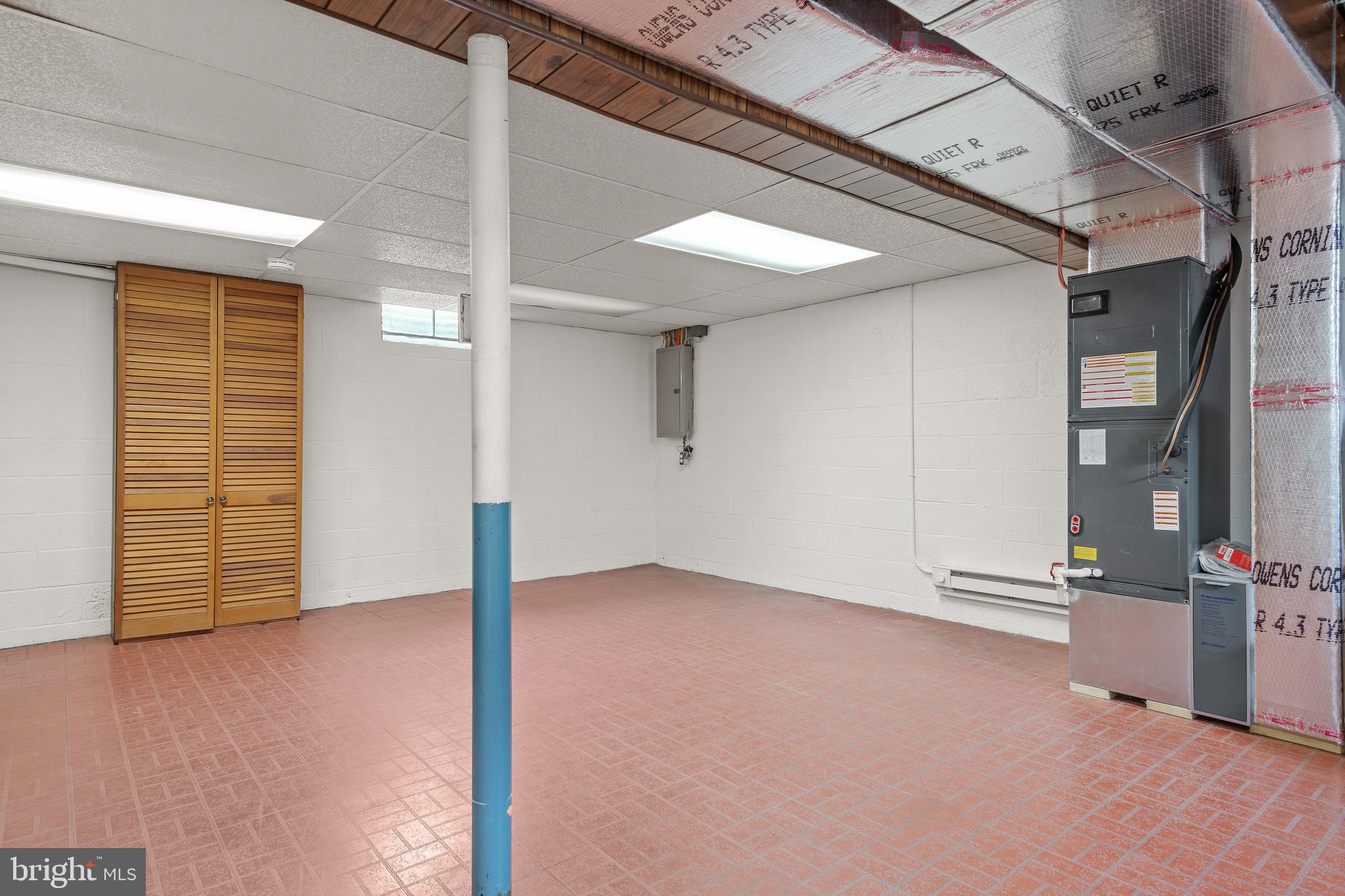 114 Leaman Street Lititz, PA 17543 - Photo 30 of 41