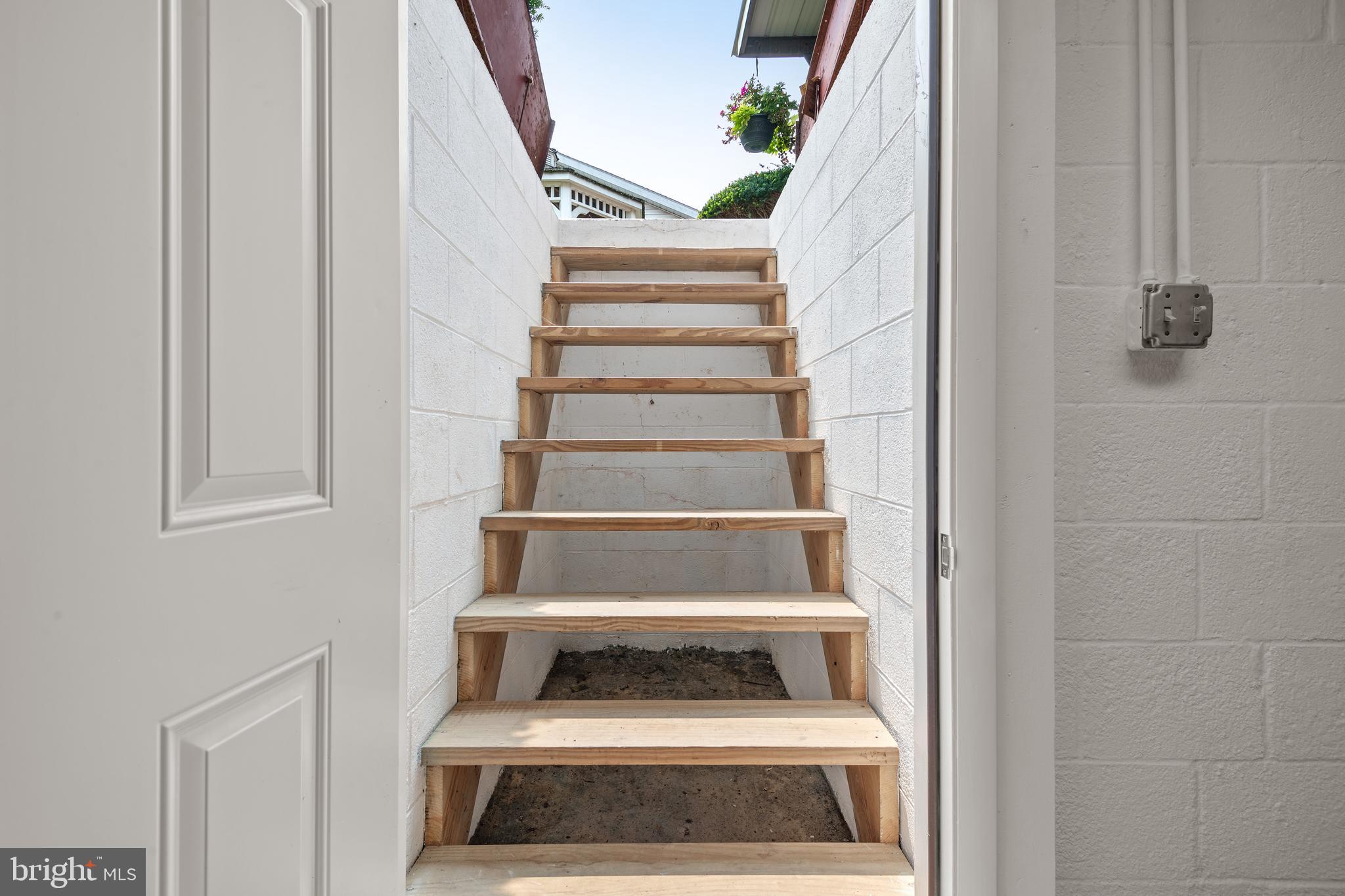 114 Leaman Street Lititz, PA 17543 - Photo 32 of 41