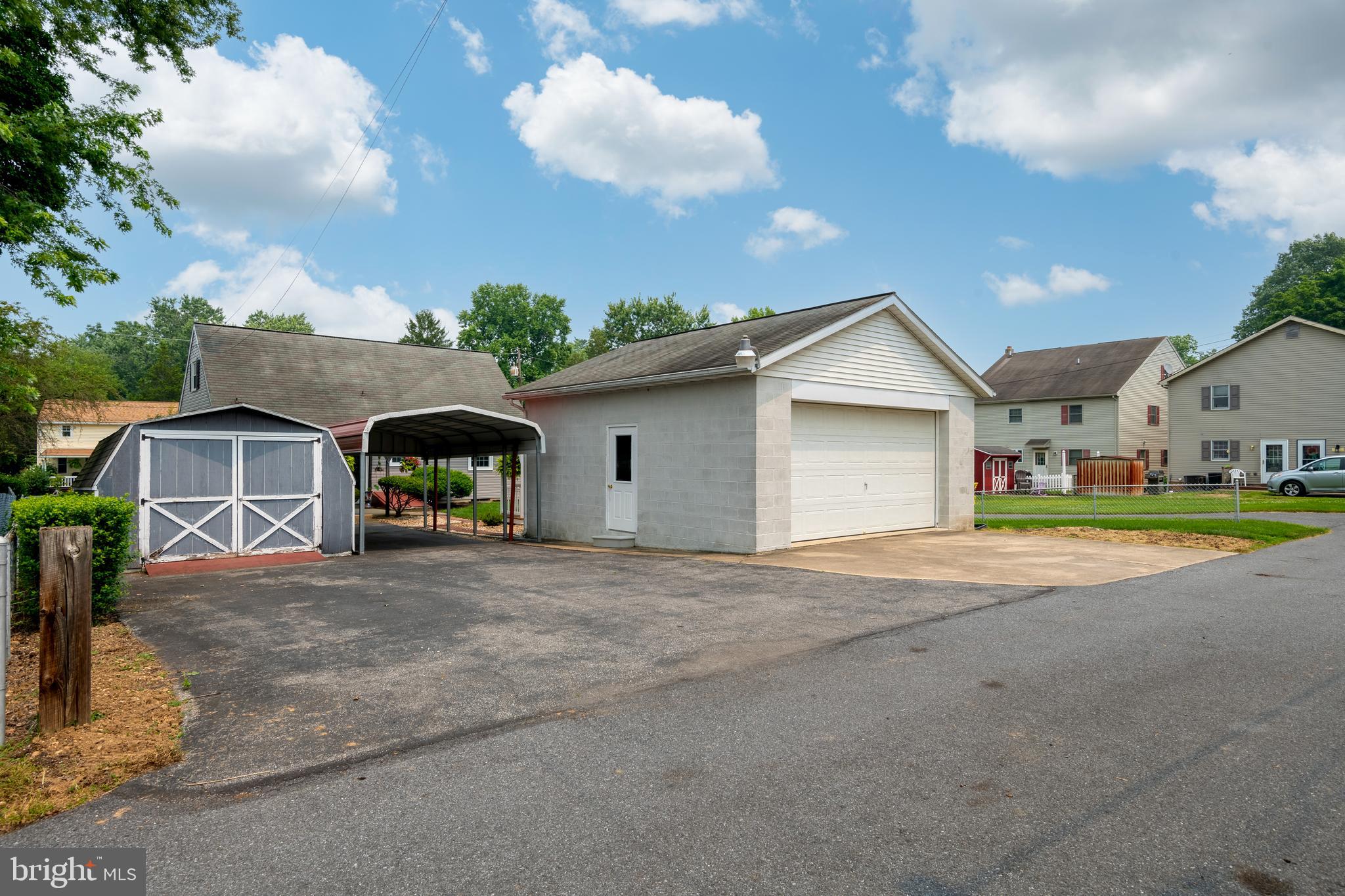 114 Leaman Street Lititz, PA 17543 - Photo 39 of 41