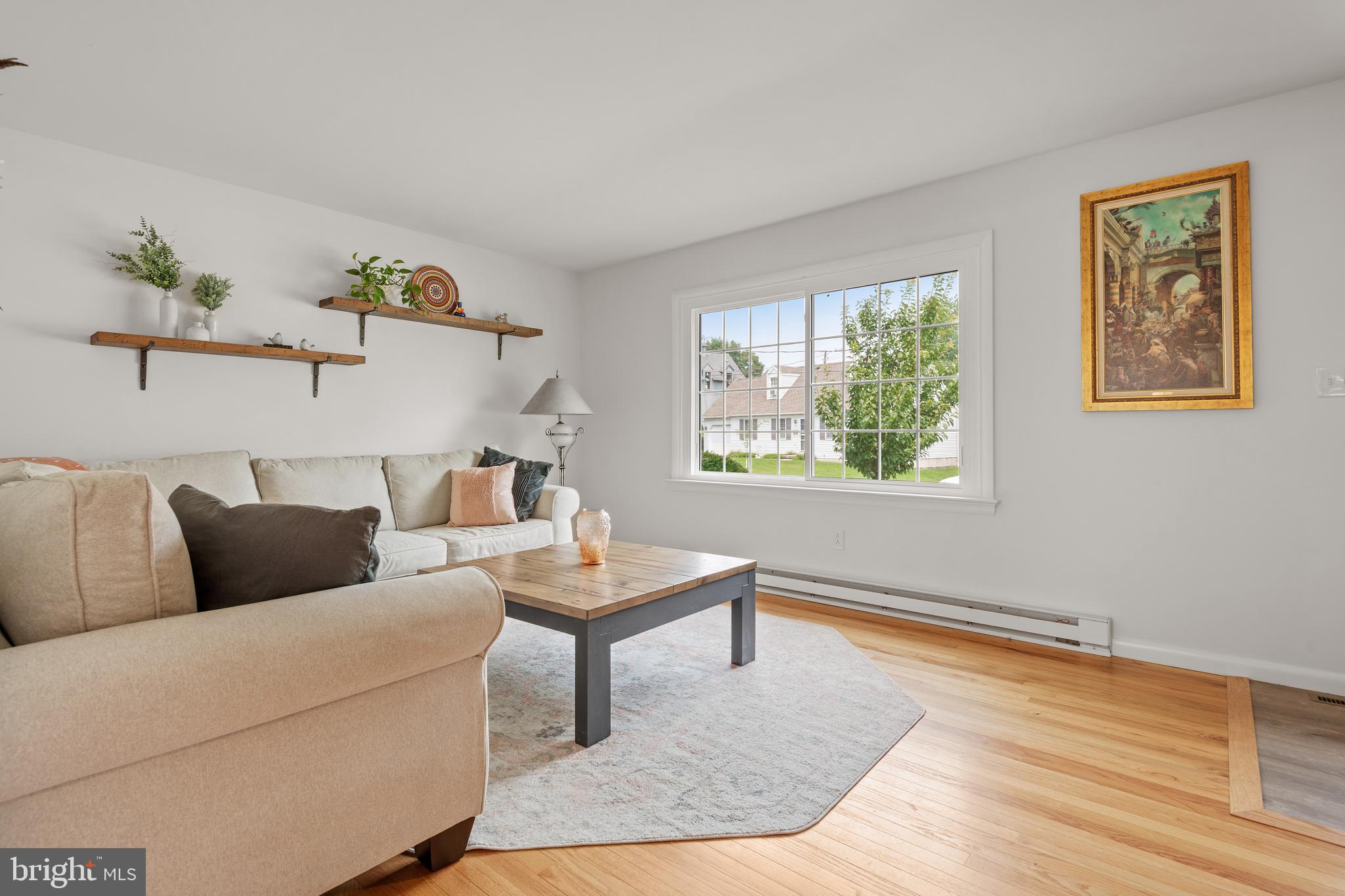 114 Leaman Street Lititz, PA 17543 - Photo 7 of 41