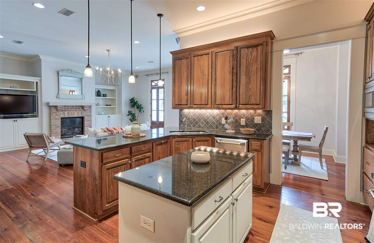 471 Liberty Street Fairhope, AL 36532 - Photo 11 of 35
