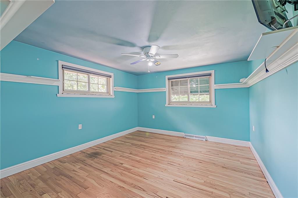 220 Thorne Road Washington, PA 15301 - Photo 12 of 25 Gallery Image 12