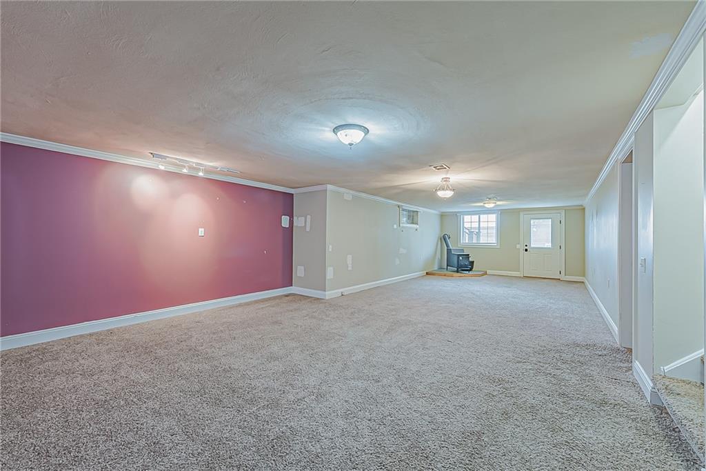 220 Thorne Road Washington, PA 15301 - Photo 14 of 25 Gallery Image 14