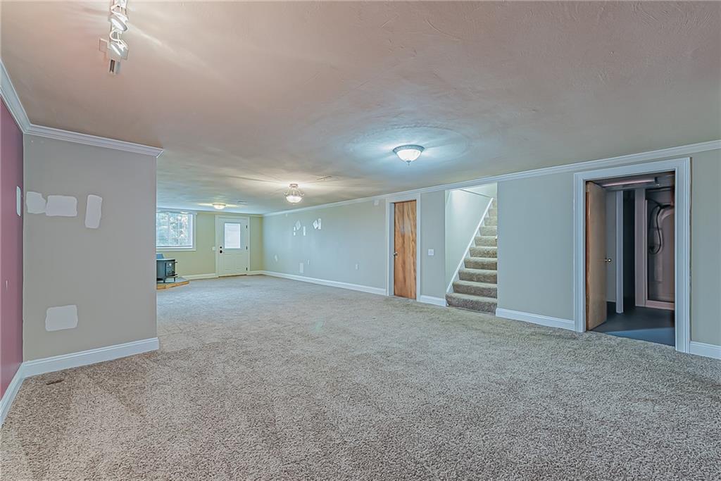 220 Thorne Road Washington, PA 15301 - Photo 16 of 25 Gallery Image 16