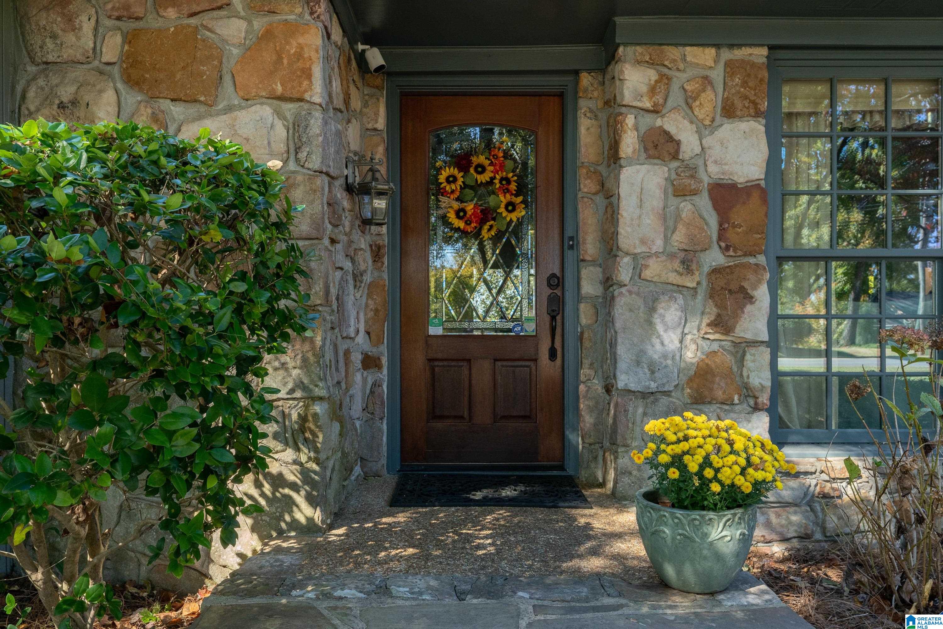 122 Shades Crest Road Birmingham, AL 35226 - Photo 4 of 50