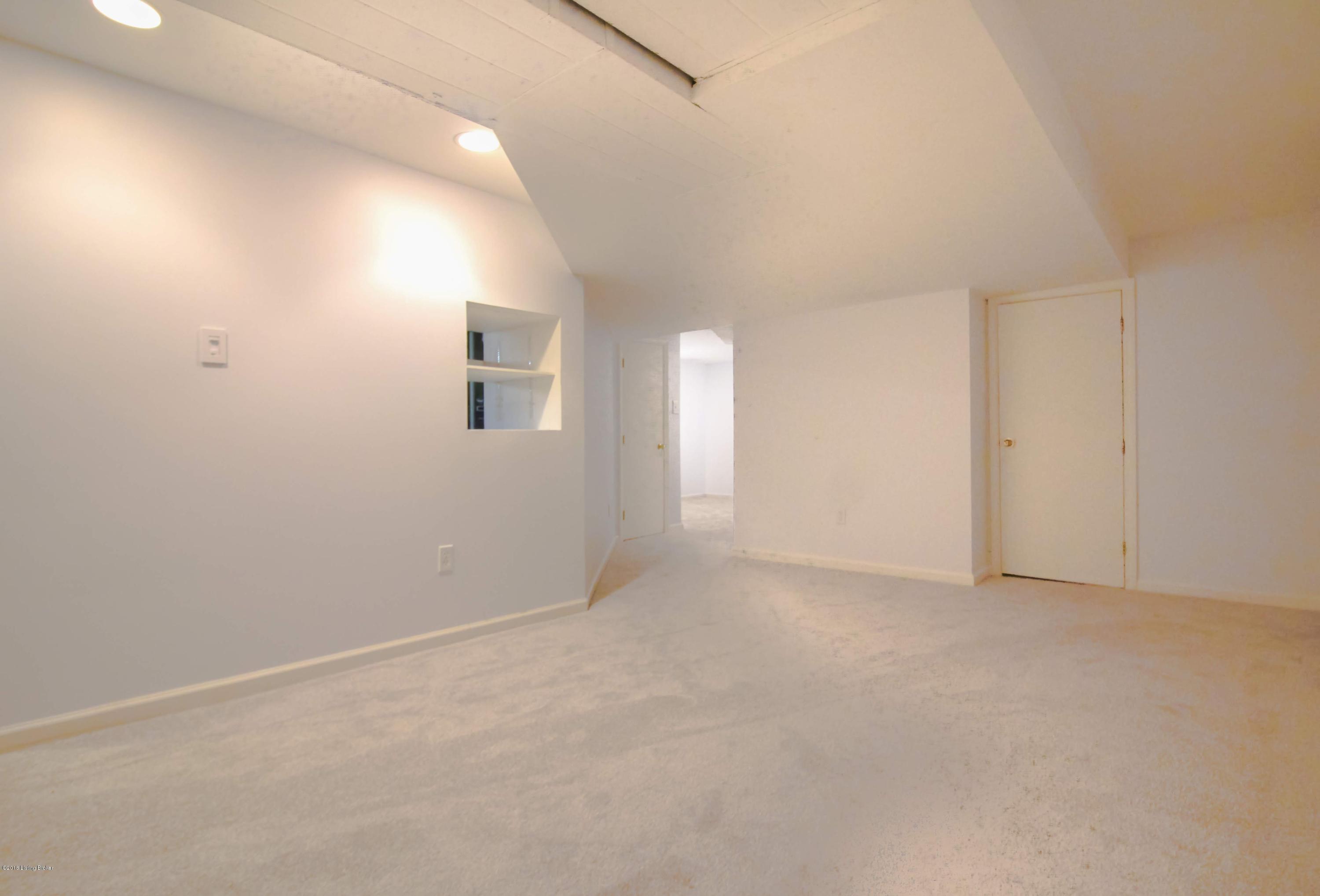 3114 Plover Road Louisville, KY 40213 - Photo 28 of 40 My KY Home 3114 Plover (75)