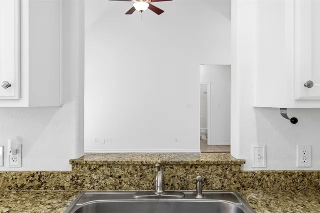 a view of utility room