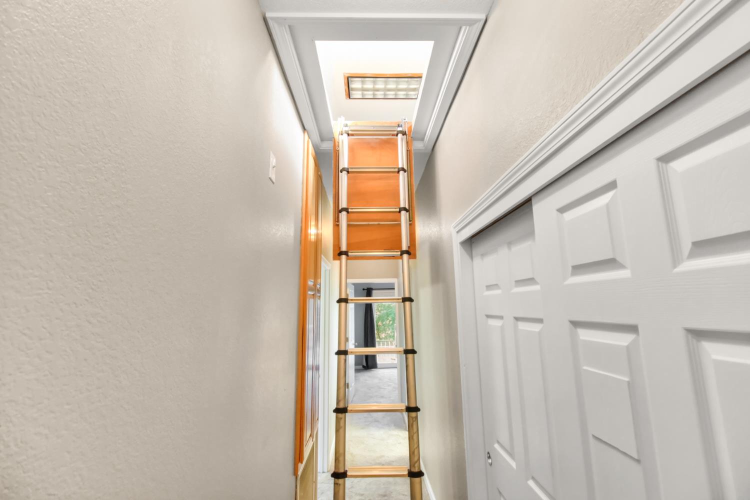 30640 County Road 86 Winters, CA 95694 - Photo 26 of 87 Access to Attic