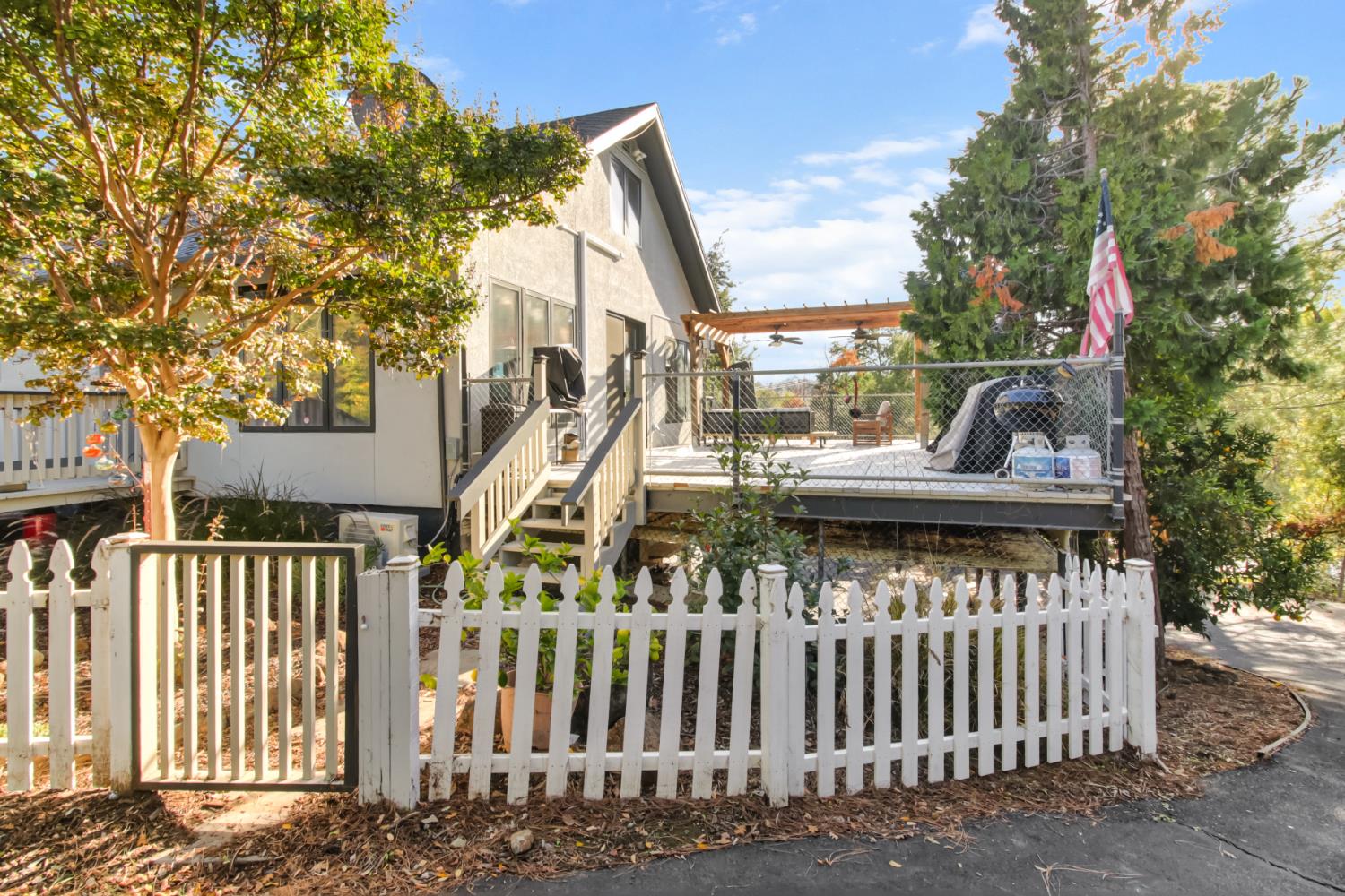 30640 County Road 86 Winters, CA 95694 - Photo 45 of 87 a view of a house with a iron gate