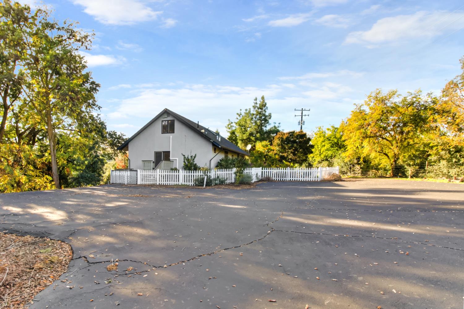 30640 County Road 86 Winters, CA 95694 - Photo 58 of 87 a view of a house with a yard and plant