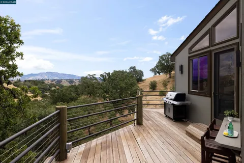 $2,850,000 | 2 Leeward Glen, Lafayette, CA 94549
