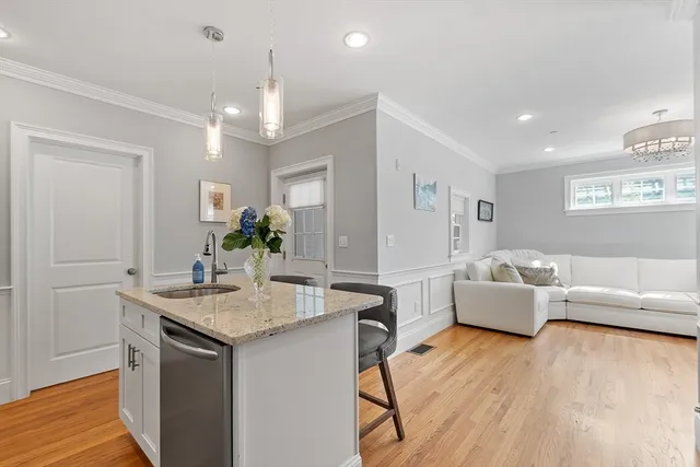 $684,900 | 41 Washington Street, Unit B, Newburyport, MA 01950