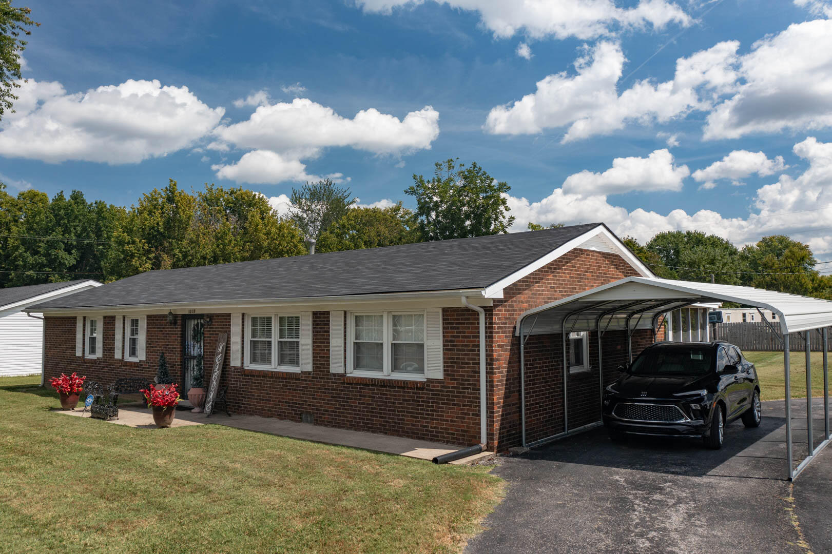 1210 Peacock Road Paris, KY 40361 - Photo 4 of 39 DJI_0678