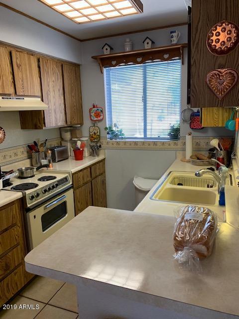 99 North Cooper Road, Unit 136 Chandler, AZ 85225 - Photo 12 of 19 Kitchen 2