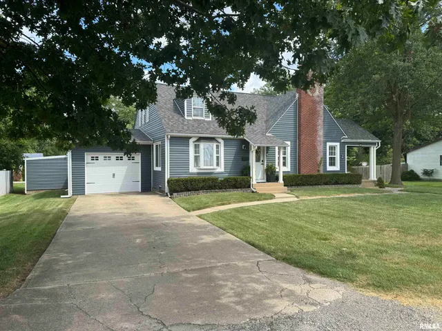 $275,000 | 115 North Harrison Street, Centralia, IL 62801