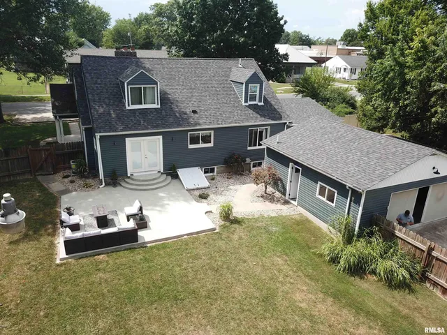 $275,000 | 115 North Harrison Street, Centralia, IL 62801