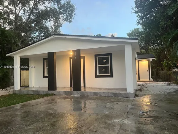 $2,350 | 428 Northwest 97th Street, Miami, FL 33150