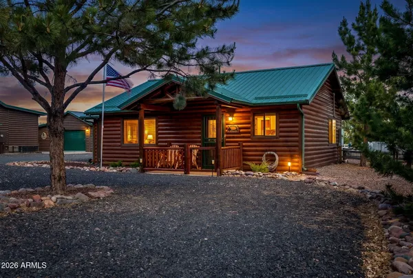 $359,000 | 2336 Buffalo Loop, Overgaard, AZ 85933