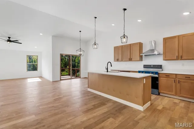 $387,500 | 206 Wrigley Field Drive, Bethalto, IL 62010